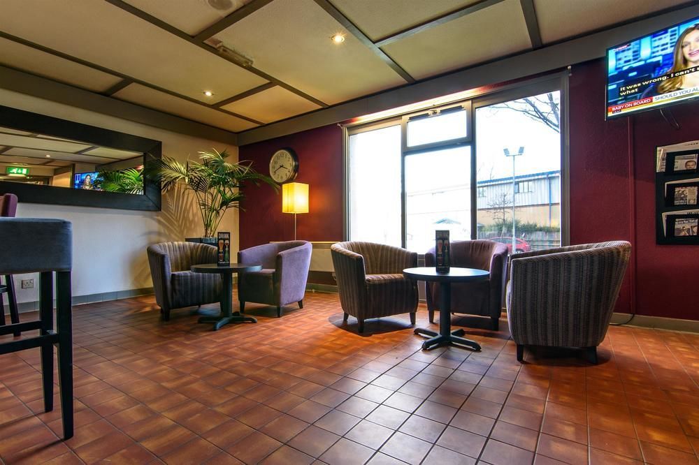 Campanile Hotel Runcorn Exterior foto